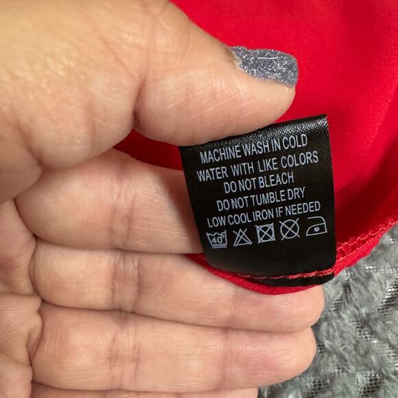 Vertigo Women’s Top Blouse High Neck Long Sleeve Goth Lace Collar Red Medium - Picture 4 of 10